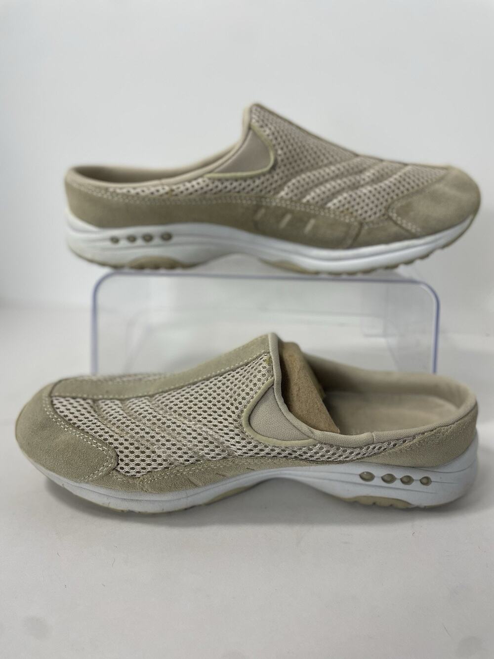 Easy Spirit TravelTime Women’s 10 Beige Slip On Comfort Walking Shoes Leather